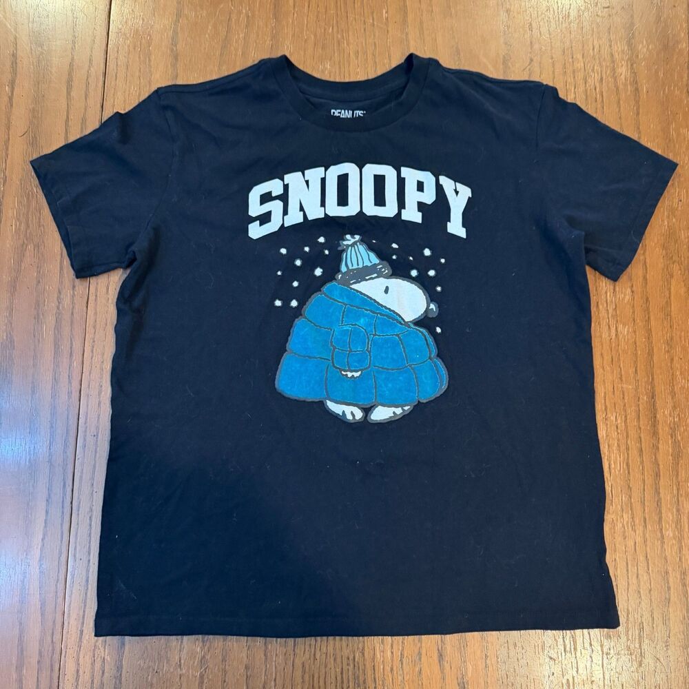 Peanuts Snoopy Puffer Jacket Graphic T Shirt Black Blue Cozy Wintercore M
